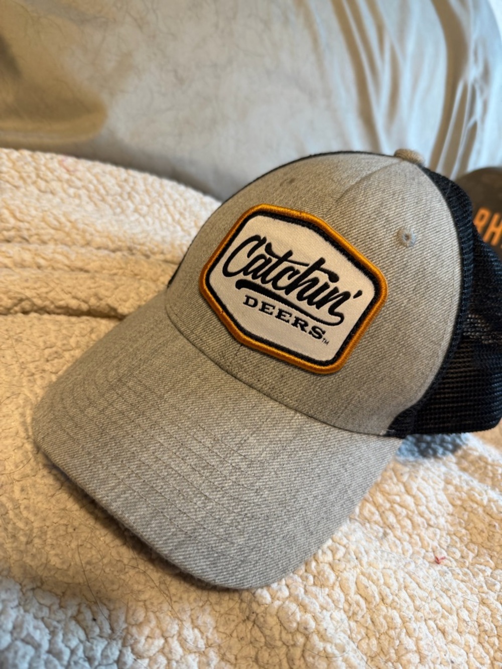 Catchin' Deers Patch Trucker Hat - Gray & Black